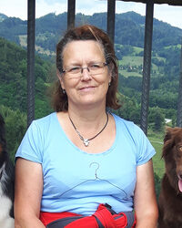 Liane Senekowitsch